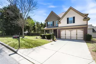 305 Nichols Ridge Points, Suwanee, GA 30024 - Photo 2