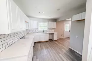 2328 Bonner Rd, Atlanta, GA 30344 - Photo 6