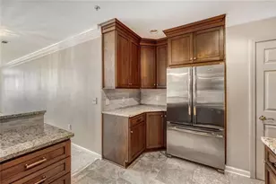 3334 Peachtree Rd NE, Atlanta, GA 30326 - Photo 8