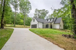 281 Ruby Ln, Commerce, GA 30530 - Photo 8