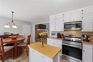 536 Valleyview Dr, Winder, GA 30680 - Photo 4