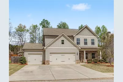 554 Wilbur Drive, Hoschton, GA 30548 - Photo 1