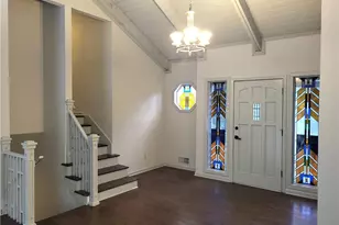 2571 Rocky Springs Dr, Marietta, GA 30062 - Photo 2