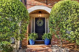 151 W Ridge Way, Roswell, GA 30076 - Photo 2