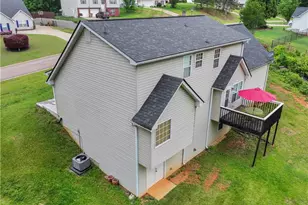 5293 Hopewell Ln, Gainesville, GA 30507 - Photo 4