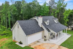 5293 Hopewell Ln, Gainesville, GA 30507 - Photo 2