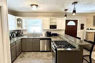 3845 Pebble Beach Dr, Atlanta, GA 30349 - Photo 6