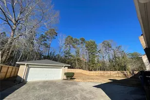 3845 Pebble Beach Dr, Atlanta, GA 30349 - Photo 16