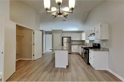 615 Paris Drive, Lawrenceville, GA 30043 - Photo 4