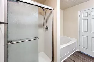 2706 Heathrow Dr, Lawrenceville, GA 30043 - Photo 20