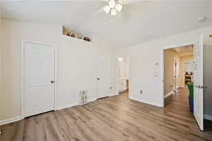 2706 Heathrow Dr, Lawrenceville, GA 30043 - Photo 16