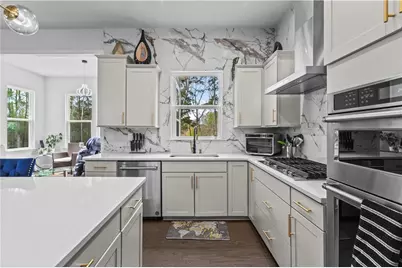 1391 Crestwind Road NW, Kennesaw, GA 30152 - Photo 12