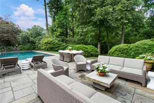 3798 Castlegate Dr, Atlanta, GA 30327 - Photo 34