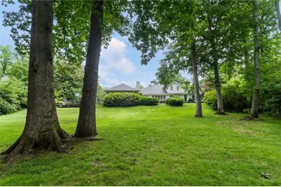 3798 Castlegate Drive, Atlanta, GA 30327 - Photo 8