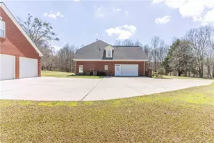 2101 Indian Shoals Rd, Loganville, GA 30052 - Photo 12