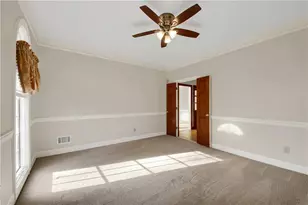 1402 Bromley Dr SE, Snellville, GA 30078 - Photo 8