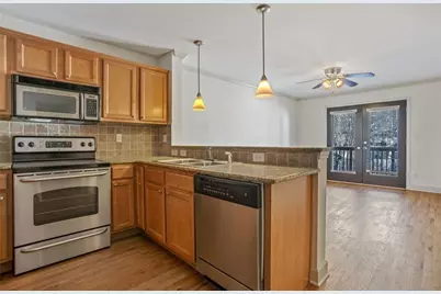 48 Peachtree Avenue NE #424, Atlanta, GA 30305 - Photo 8