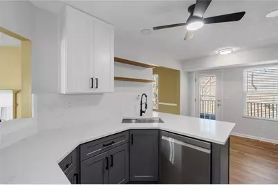 731 Bridgewood Court, Lithonia, GA 30058 - Photo 14