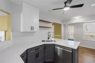 731 Bridgewood Ct, Lithonia, GA 30058 - Photo 14