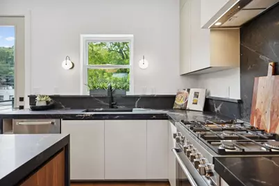 1570 Flat Shoals Rd SE #4, Atlanta, GA 30316 - Photo 10