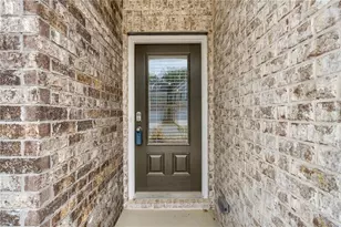 2568 Swan Lake Dr, Grayson, GA 30017 - Photo 2