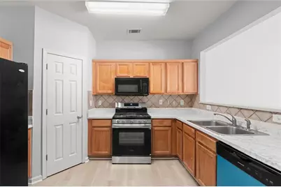 1947 Lakeshore Overlook Circle NW, Kennesaw, GA 30152 - Photo 12