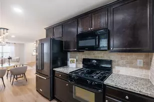 527 Cypher Dr, Suwanee, GA 30024 - Photo 18