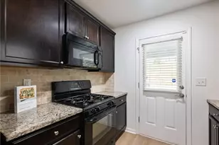 527 Cypher Dr, Suwanee, GA 30024 - Photo 14