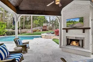 2758 Green Meadows Ln NE, Brookhaven, GA 30319 - Photo 6