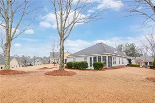 1310 Creek Vista Dr, Cumming, GA 30041 - Photo 40