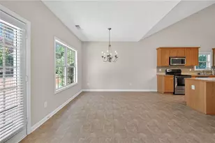 510 Jefferson Walk Cir, Jefferson, GA 30549 - Photo 10