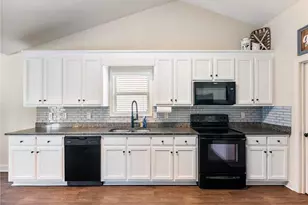 476 River Mist Cir, Jefferson, GA 30549 - Photo 8