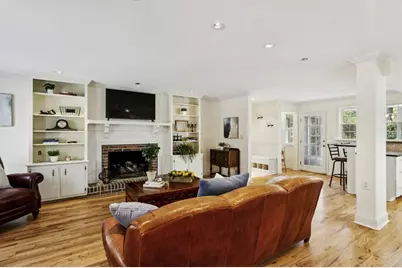 1151 Roxboro Cove NE, Atlanta, GA 30324 - Photo 2