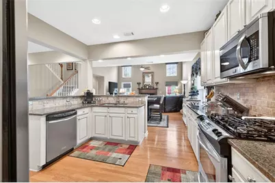 7916 Keepsake Lane, Flowery Branch, GA 30542 - Photo 8
