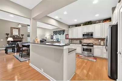 7916 Keepsake Lane, Flowery Branch, GA 30542 - Photo 8