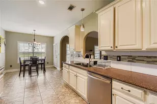 449 Glouchester Dr, Locust Grove, GA 30248 - Photo 8