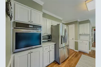 733 Ridgeview Drive SW, Lilburn, GA 30047 - Photo 12