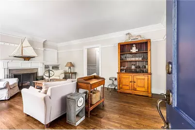 2417 Glenwood Drive NE, Atlanta, GA 30305 - Photo 2