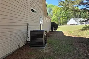 2575 Hamilton Parc Ln, Buford, GA 30519 - Photo 8