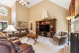 4110 Runnymede Dr SW, Lilburn, GA 30047 - Photo 14