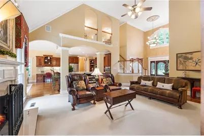 4110 Runnymede Drive SW, Lilburn, GA 30047 - Photo 14