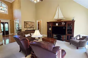 4110 Runnymede Dr SW, Lilburn, GA 30047 - Photo 12