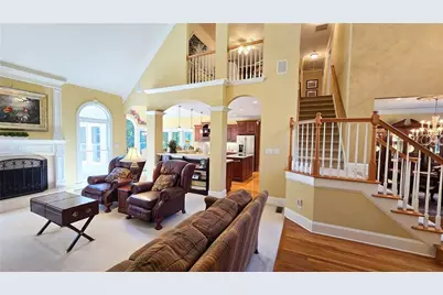 4110 Runnymede Drive SW, Lilburn, GA 30047 - Photo 10