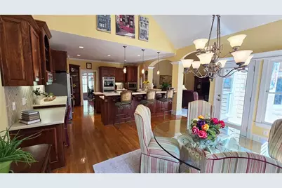 4110 Runnymede Drive SW, Lilburn, GA 30047 - Photo 8