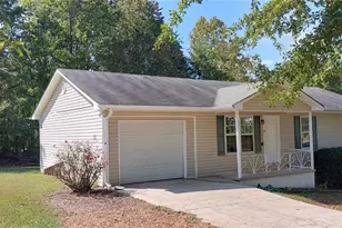 5711 McLeod St, Lula, GA 30554 - Photo 1