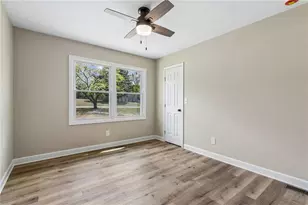 2526 Hamill Dr, Buford, GA 30519 - Photo 40