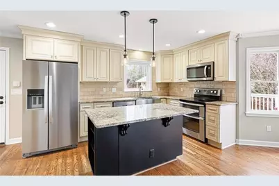 2697 S Arbor Drive, Marietta, GA 30066 - Photo 12