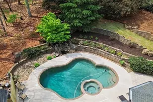 810 Buttercup Trce, Alpharetta, GA 30022 - Photo 2