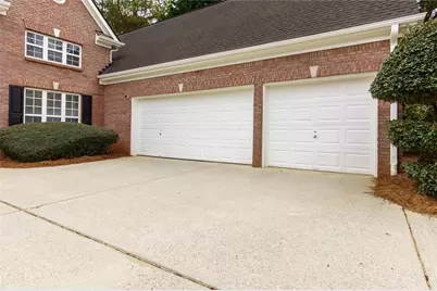 4003 Suwanee Place Drive, Suwanee, GA 30024 - Photo 4