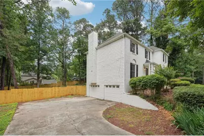 2745 Saxon Drive, Duluth, GA 30096 - Photo 4